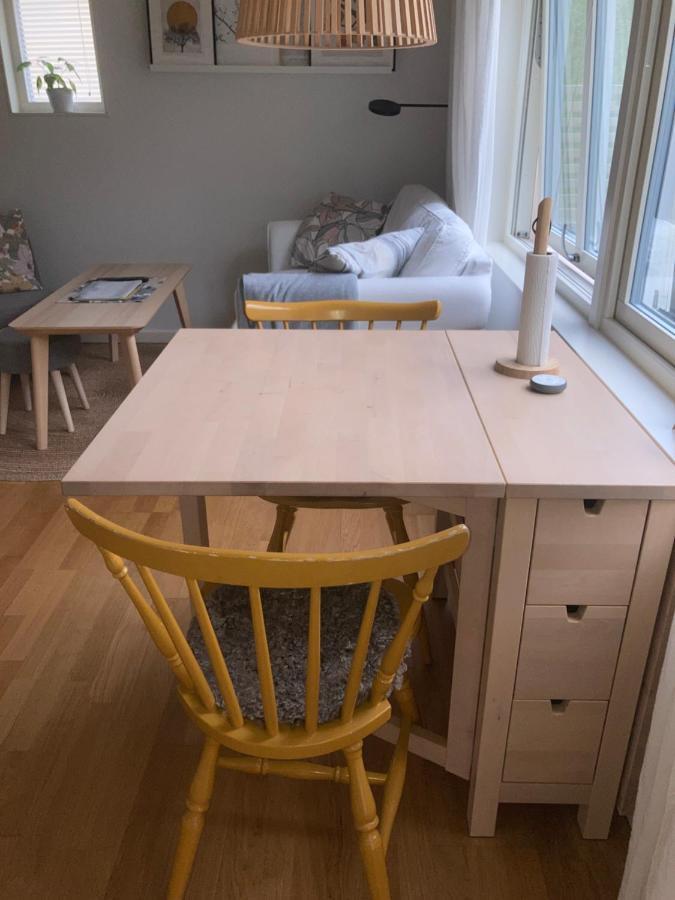 Tiny Grey House With Loft, 15 Min From City Center ヨーテボリ エクステリア 写真